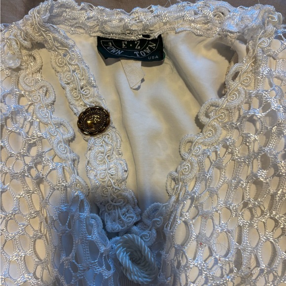 Women's White Lace-Sleeve Dress - Picture 3 of 4